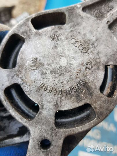 Натяжитель ремня. Audi a4 b7 2.0 06B903133A