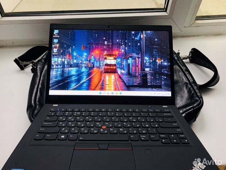 Ноутбук Lenovo ThinkPad 16RAM