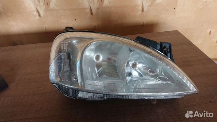 Фара правая Opel Combo C