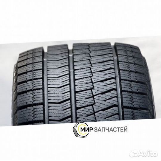 Bridgestone Blizzak Ice 215/50 R17 91S