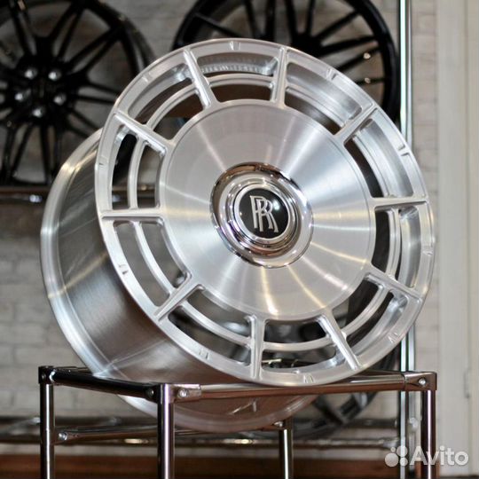 Кованые диски GT Forged R24 Rolls-Royce Cullinan