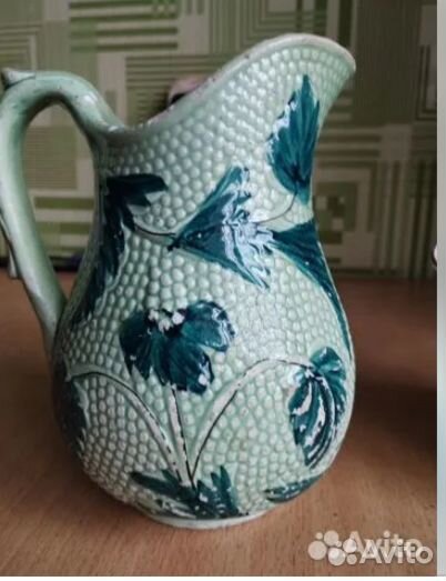 Кузнецовскии кувшин и молочьник