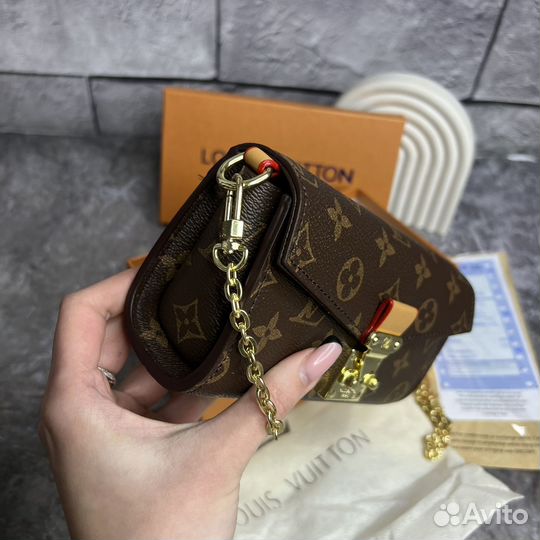 Сумка Louis Vuitton женская