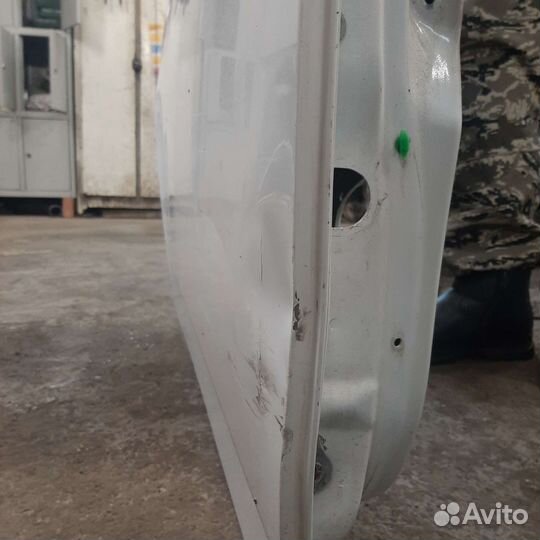 Дверь задняя на хонду стрим RN1