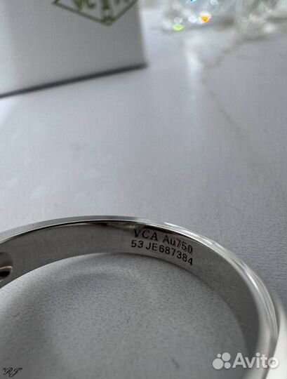 Кольцо van cleef