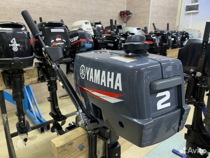 2-х тактный лодочный мотор Yamaha (Ямаха) 2 витрин