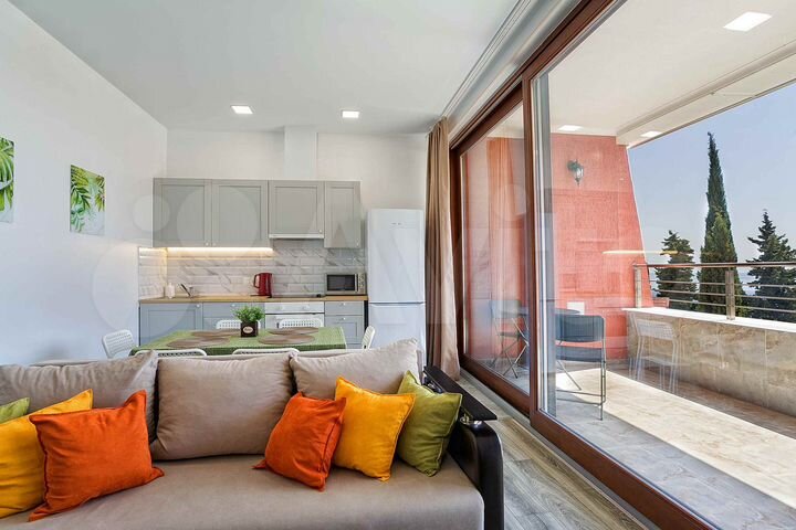 3-к. квартира, 88 м², 2/12 эт.