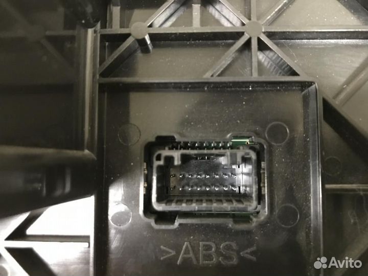 Блок управления климатической установкой Toyota Ca