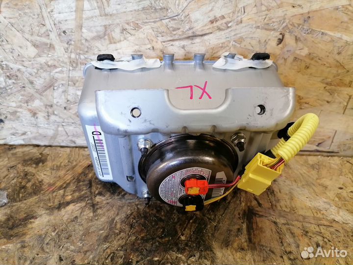 Подушка в торпеду Mitsubishi Outlander XL