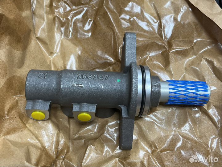 Цилиндр тормозной главный 051165