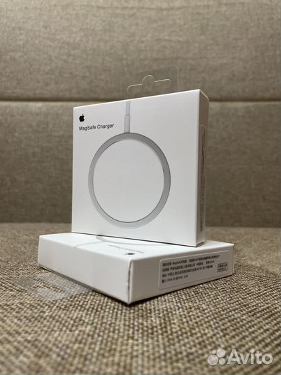 Беспроводнвя зарядка MagSafe Charger