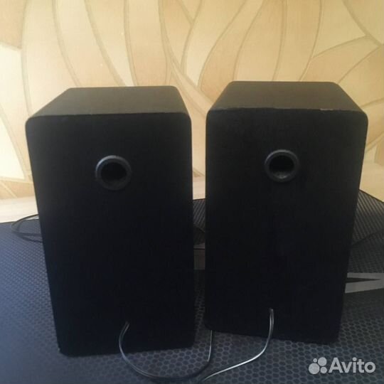 Сабвуфер Thonet vander