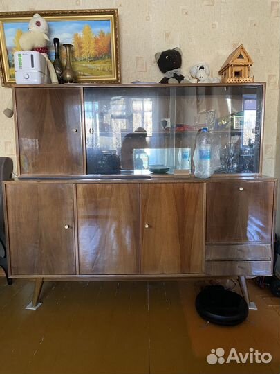 Продам сервант
