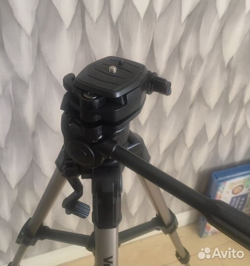 Штатив Velbon CX-444