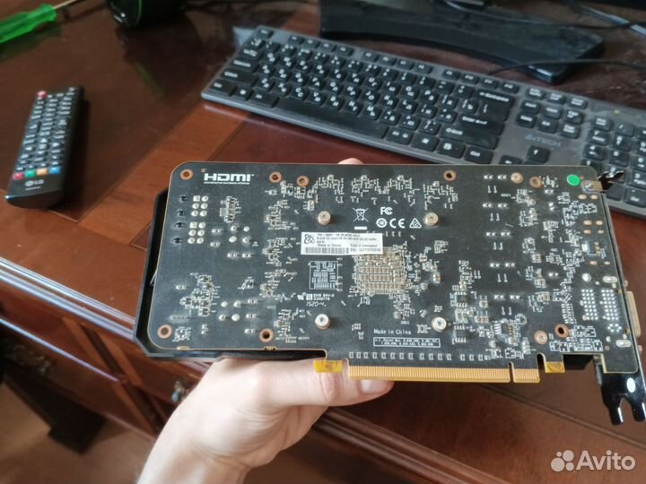 Видеокарта Radeon R9 380