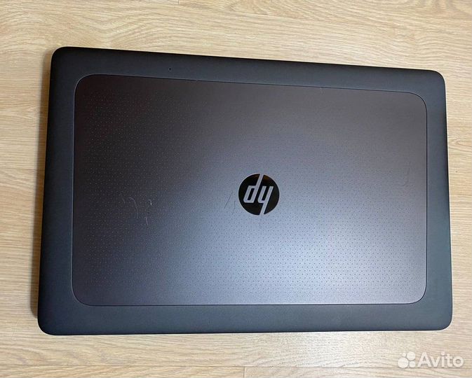 HP ZBook 17 G3 Xeon E3-1535M/16/512/M5000M