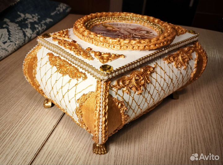 Шкатулка ручной работы белая