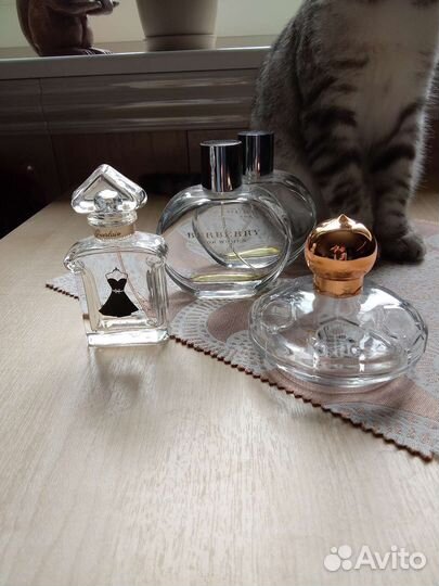 Флаконы из под женской парфюмерии