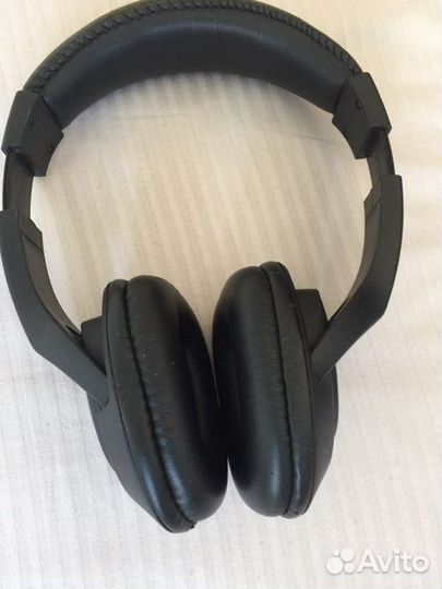 Беспроводные наушники R L