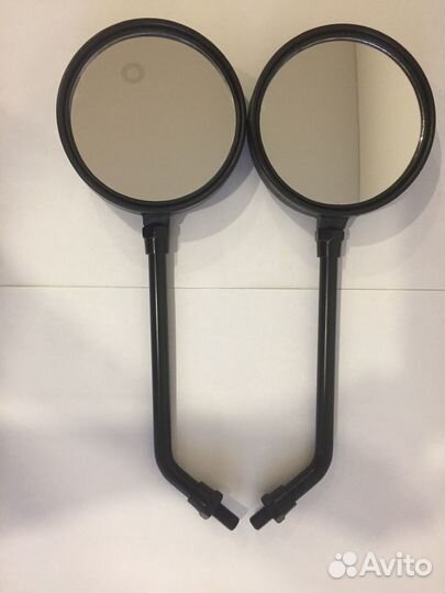 Зеркала Ява, Чезет