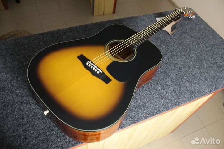 Morris M-35, гитара