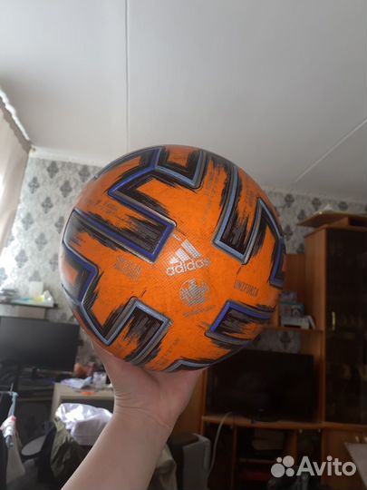 Футбольный мяч adidas telstar fifa 2018