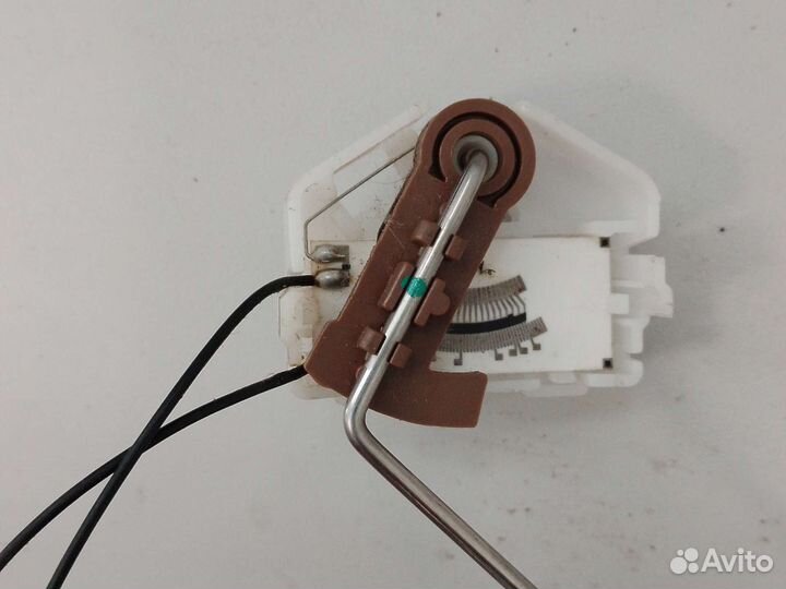 Датчик уровня топлива Рено Логан 1