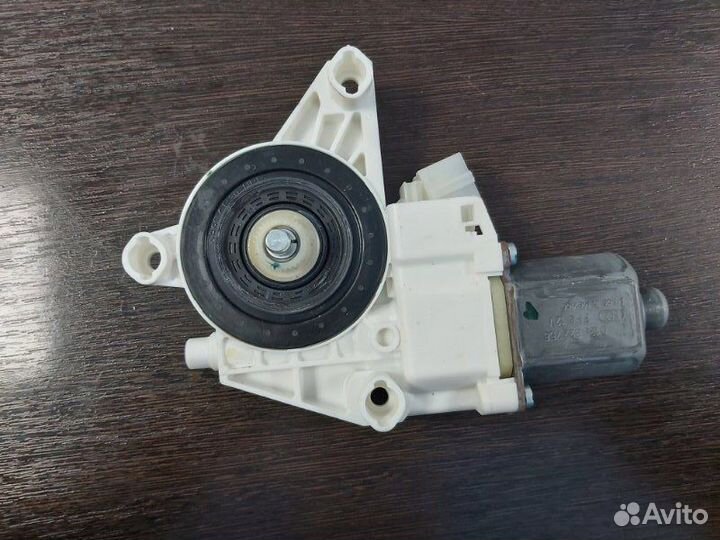 Стеклоподъемник задний правый Mercedes Gl 500