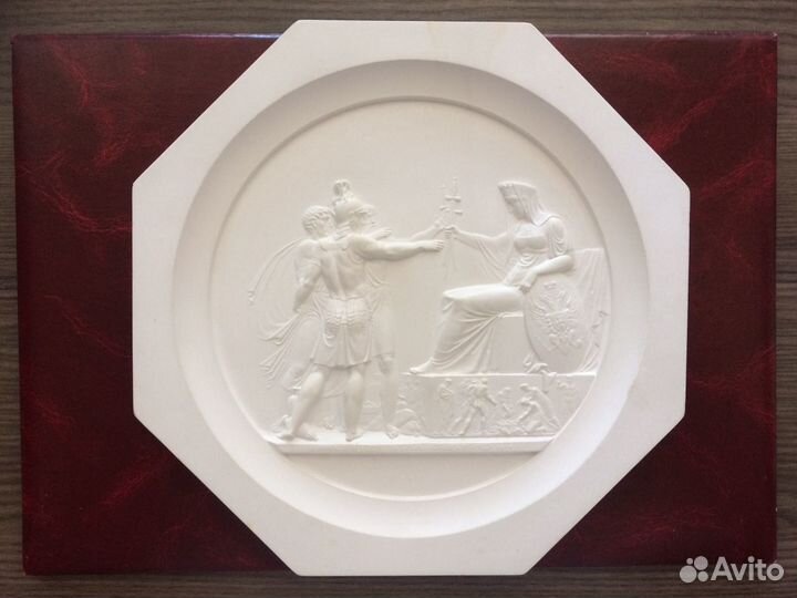 Гипсовые барельефы