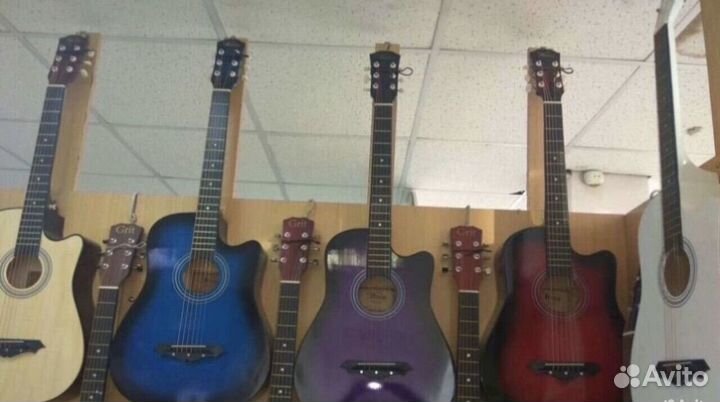 Акустическая гитара / классическая гитара