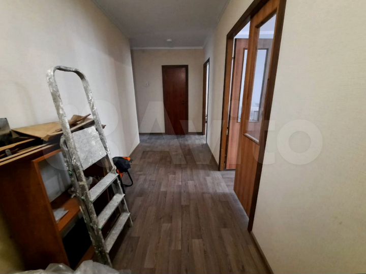 2-к. квартира, 61 м², 1/9 эт.