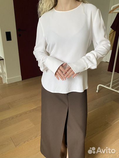 Белая блузка