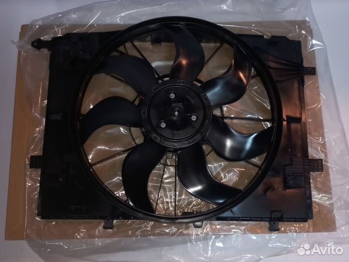 Вентилятор охлаждения Мерседес A0999061000