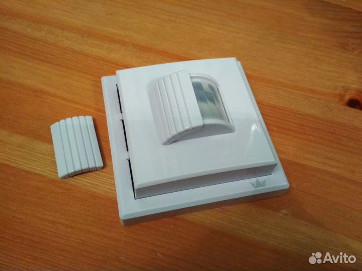 Датчик движения Brenin