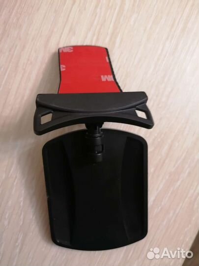 Зеркало заднего вида для наблюдения за ребенком