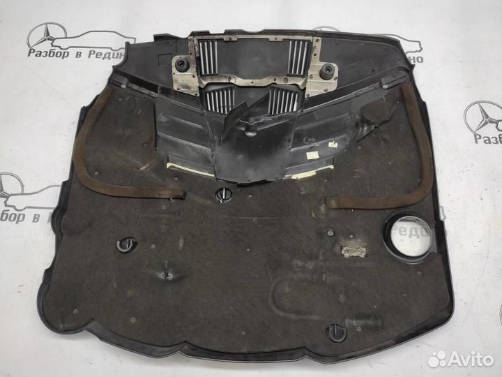 Крышка двигателя декоративная w221 S-class 642