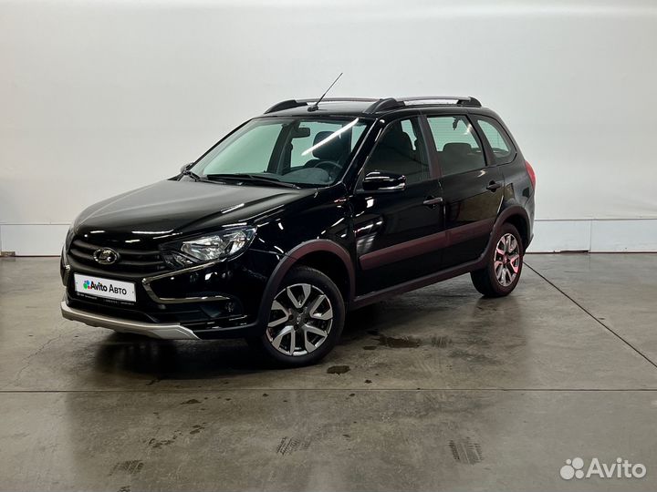 LADA Granta 1.6 МТ, 2023, 29 700 км