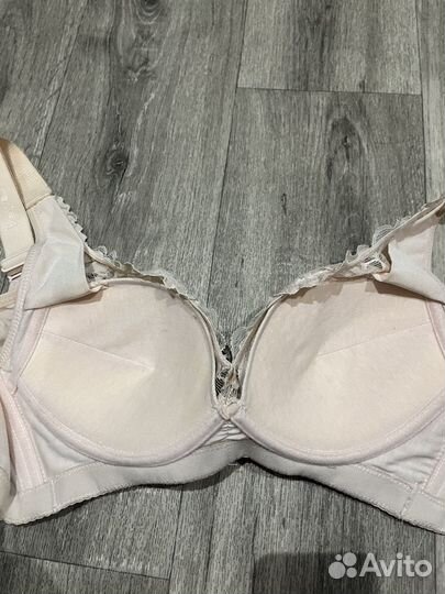 Бюстгальтер новый 85с