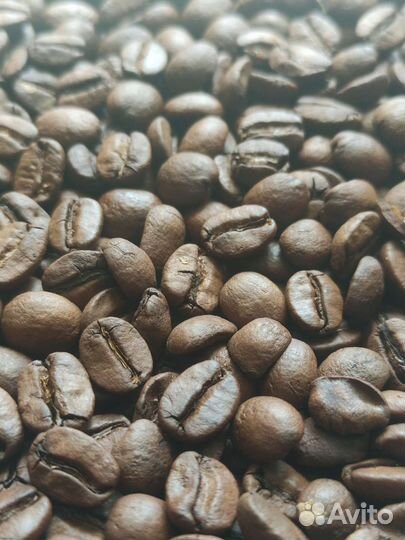 Кофе зерновой Бразилия Сантос свежей обжарки