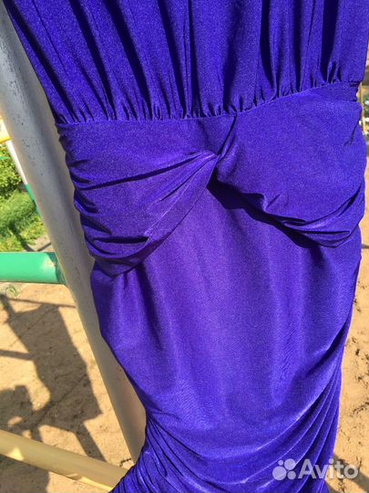 Платье вечернее женское с треугольным вырезом