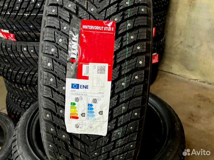 iLink Wintervorhut Stud II 255/45 R20 75U