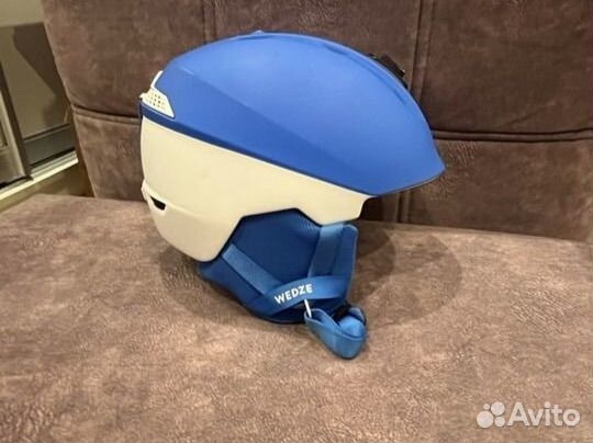 Горнолыжный шлем