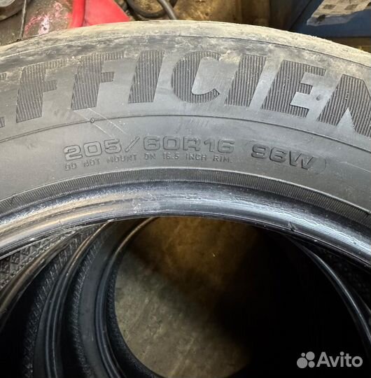 Goodyear EfficientGrip 205/60 R16