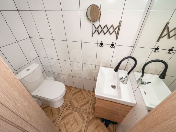 2-к. квартира, 55 м², 6/10 эт.