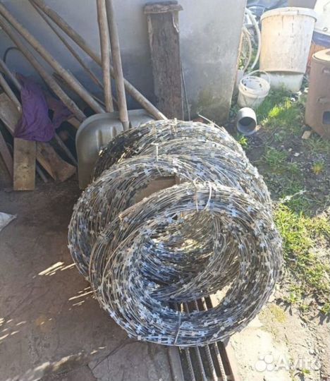 Колючая проволока, Ягоза, Вязальная проволока