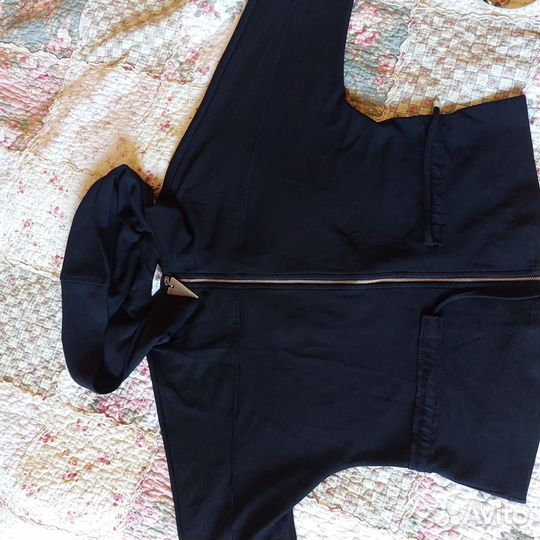 Костюм женский