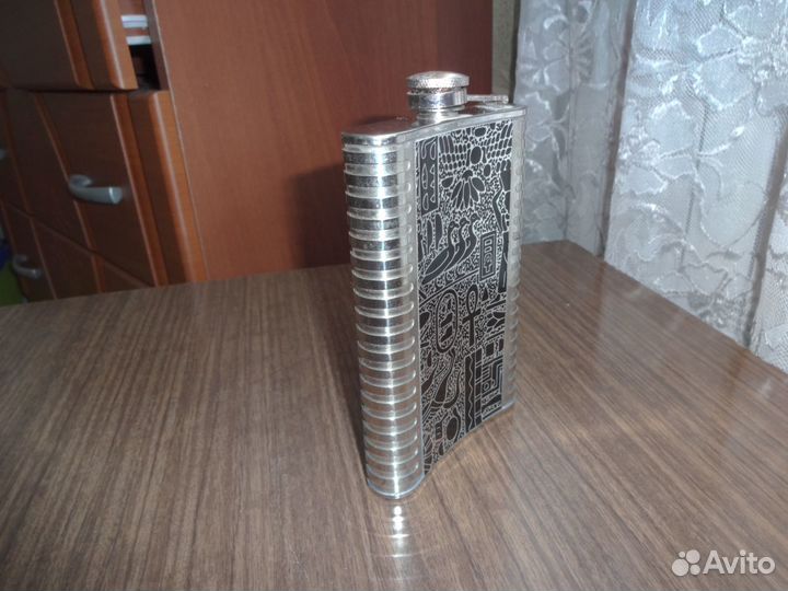 Фляжка металлическая