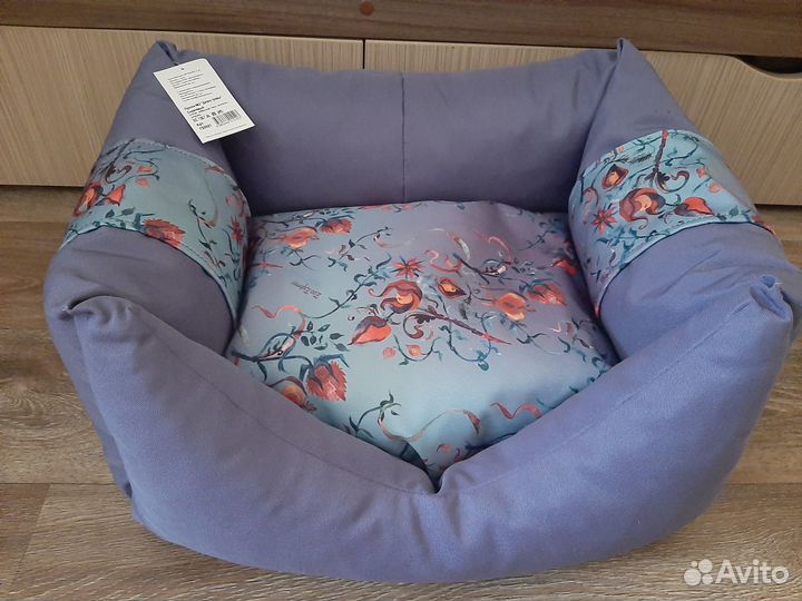 Лежанка для кошек новая