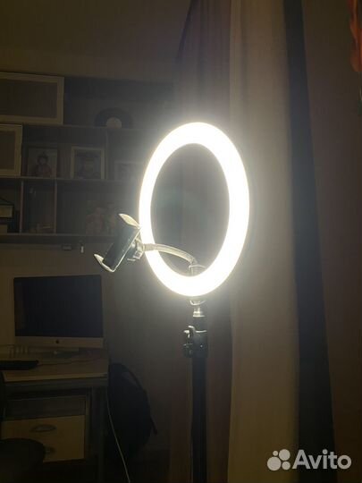 Кольцевая лампа со штативом бу