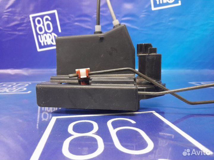 Замок двери передний левый Ssang Yong Kyron D100